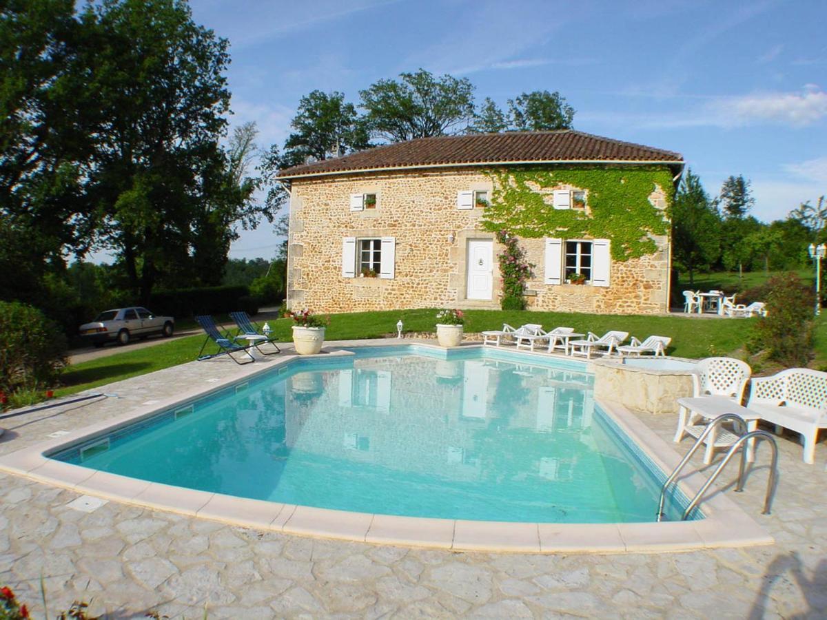 Bed and Breakfast La Grenouille à Saint-Adjutory Extérieur photo